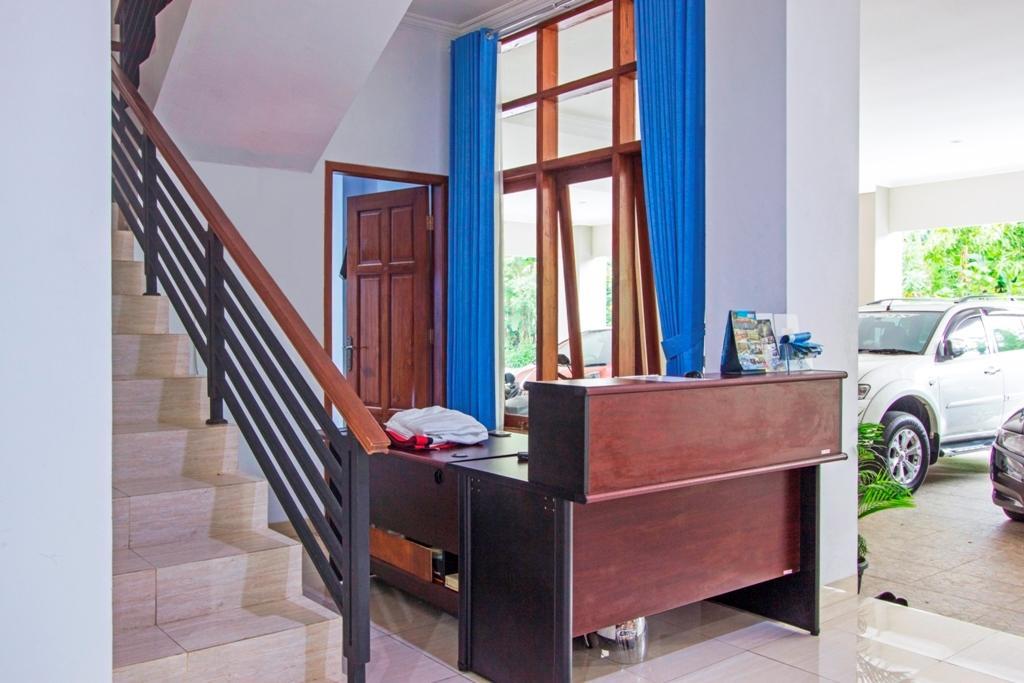 Reddoorz @ Plemburan Hotel สเลมาน ภายนอก รูปภาพ